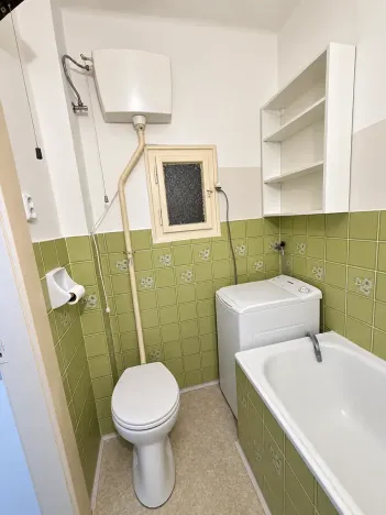 Pronájem bytu 1+kk, Praha - Vršovice, K louži, 35 m2