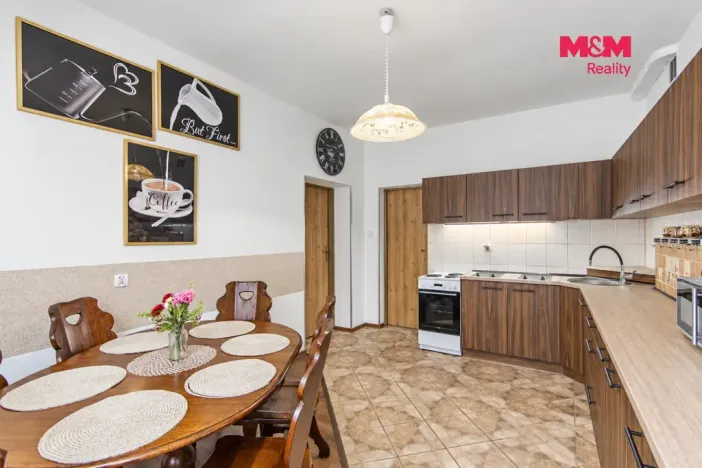 Prodej rodinného domu, Město Albrechtice - Linhartovy, 300 m2