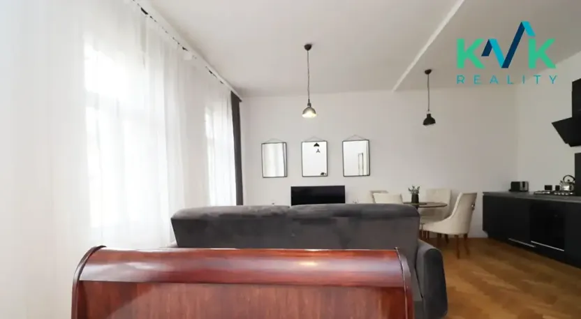 Pronájem bytu 1+kk, Karlovy Vary, Sadová, 50 m2