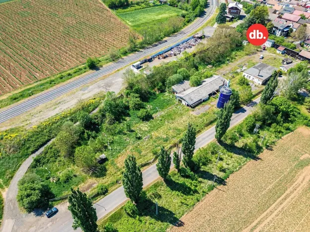 Prodej komerčního pozemku, Kryry, 5. května, 8787 m2