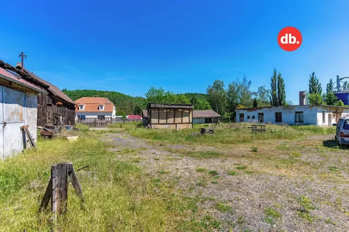 Prodej komerčního pozemku, Kryry, 5. května, 8787 m2