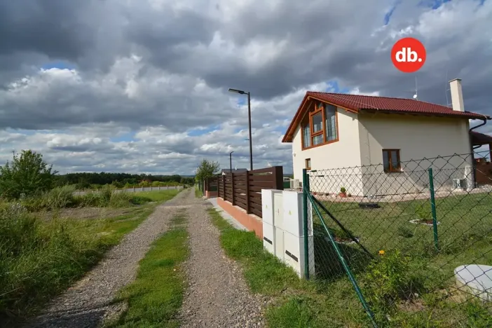 Prodej pozemku pro bydlení, Chbany, 915 m2