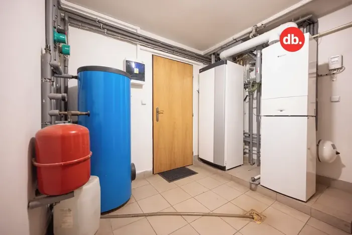 Prodej rodinného domu, Karlovy Vary, Vančurova, 260 m2