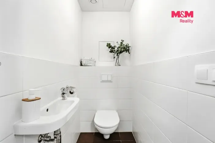 Prodej bytu 3+kk, Praha - Hostavice, U Hostavického potoka, 72 m2
