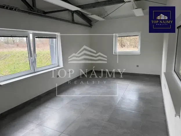 Pronájem skladu, Ostrava, Opavská, 500 m2