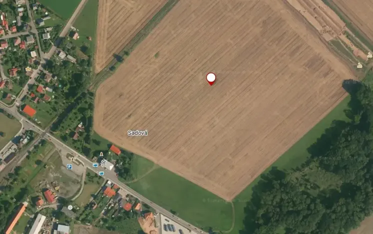 Prodej podílu pole, Sadová, 1144 m2