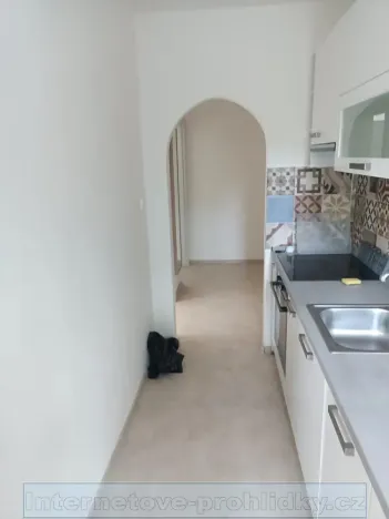 Pronájem pokoje, Praha - Kamýk, 23 m2