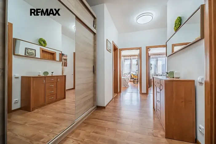 Pronájem bytu 2+kk, Slaný, Kybalova, 56 m2