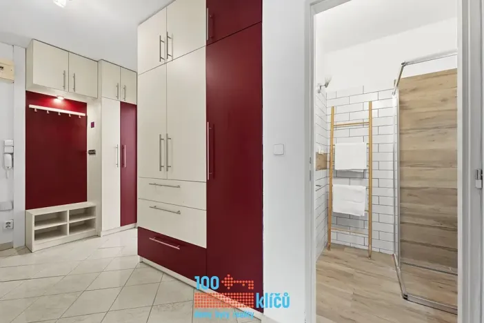 Prodej bytu 2+1, Praha - Karlín, Molákova, 63 m2