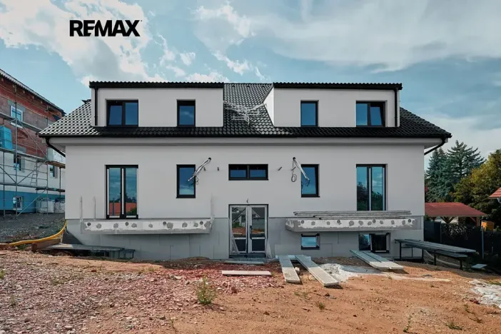 Prodej bytu 3+kk, Praha - Zbraslav, Lesáků, 84 m2
