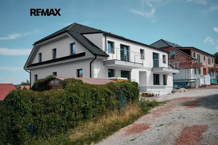 Prodej bytu 3+kk, Praha - Zbraslav, Lesáků, 84 m2