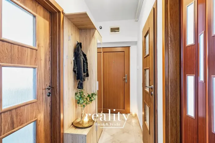 Prodej bytu 3+kk, Šumná, 88 m2