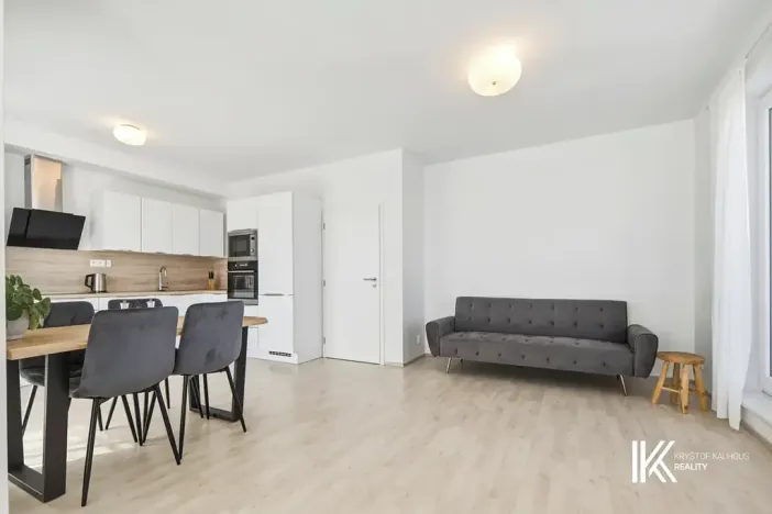 Prodej bytu 2+kk, Pardubice, Na Spravedlnosti, 65 m2