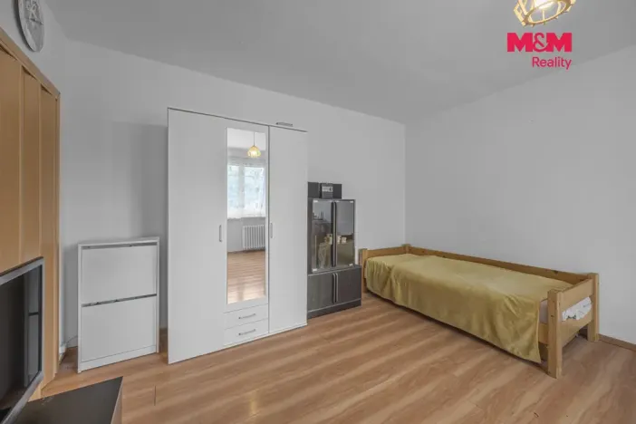 Pronájem bytu 1+kk, Hradec Králové - Slezské Předměstí, Gagarinova, 31 m2