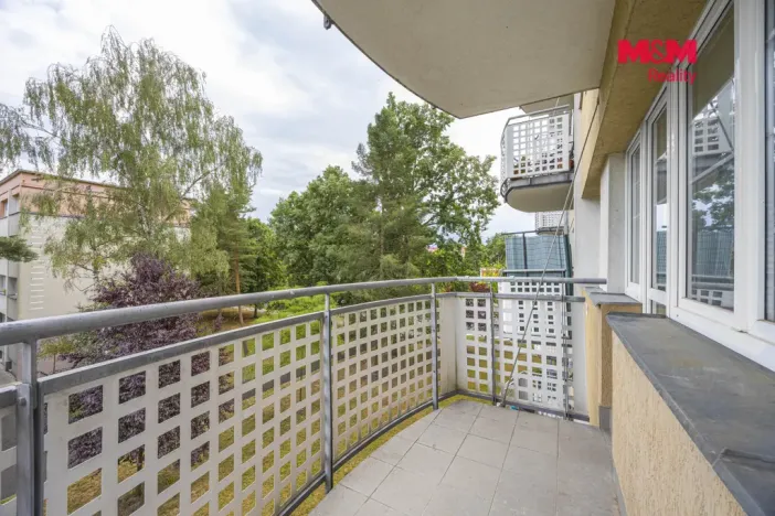Pronájem bytu 1+kk, Hradec Králové - Slezské Předměstí, Gagarinova, 31 m2