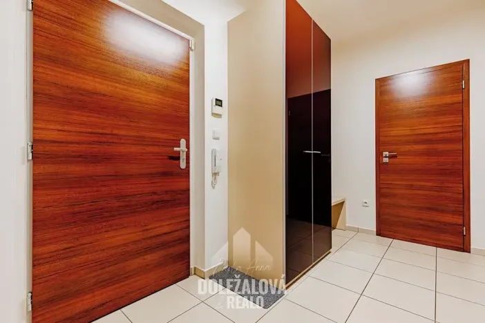 Pronájem bytu 2+kk, Jihlava, U Dlouhé stěny, 58 m2