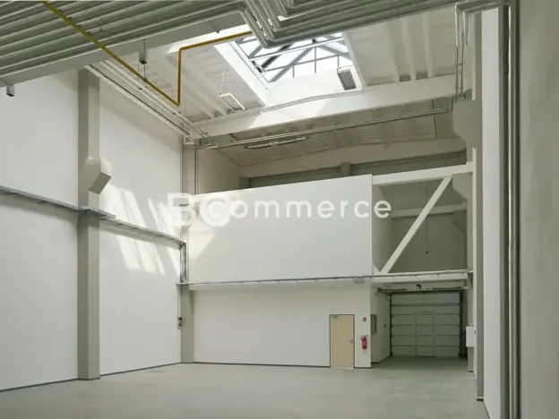 Pronájem skladu, Brno, 340 m2