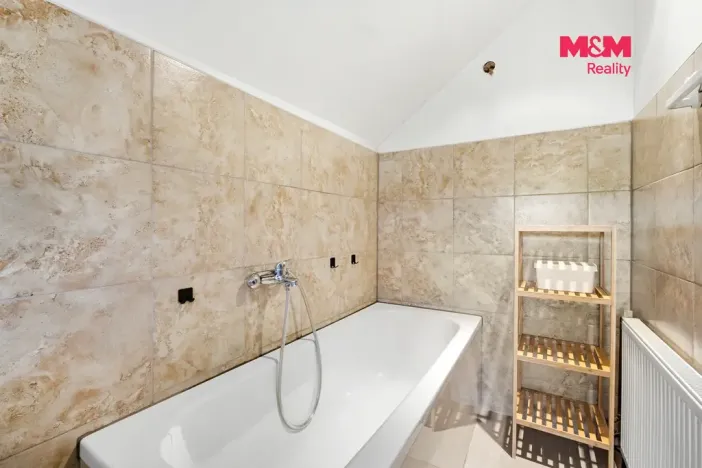 Prodej rodinného domu, Železný Brod - Bzí, 313 m2