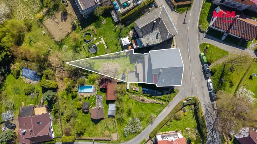 Prodej rodinného domu, Železný Brod - Bzí, 313 m2