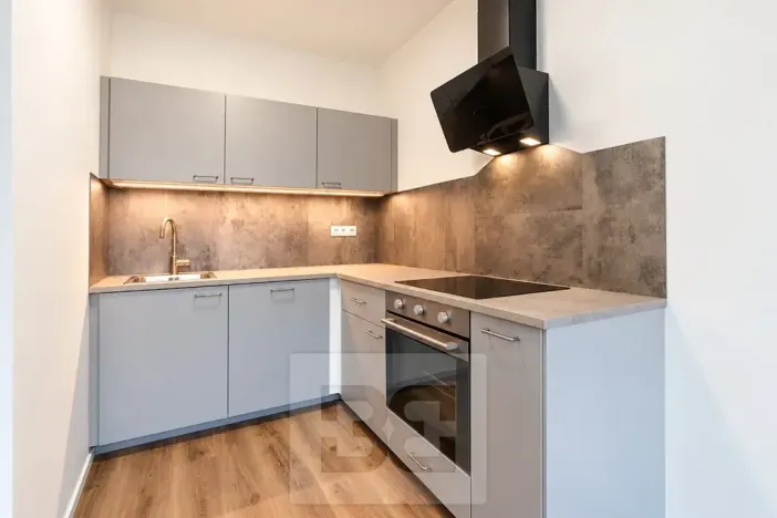 Pronájem bytu 2+kk, Praha - Černý Most, Arnošta Valenty, 41 m2