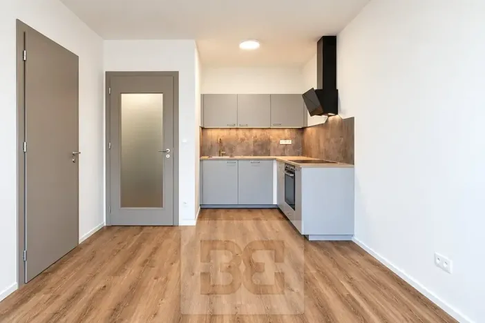 Pronájem bytu 2+kk, Praha - Černý Most, Arnošta Valenty, 41 m2