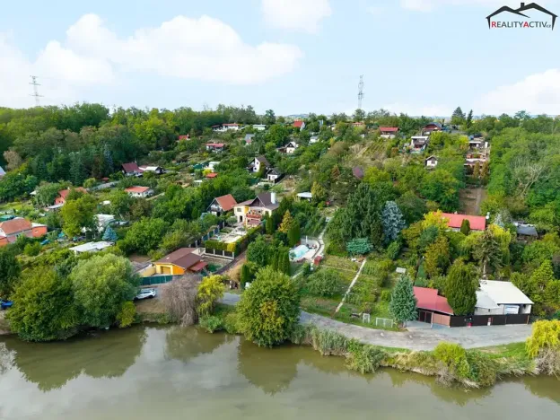 Prodej zahrady, Vojkovice, 617 m2