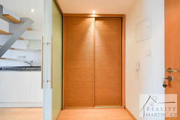 Prodej bytu 1+1, Praha, Bartoškova, 62 m2