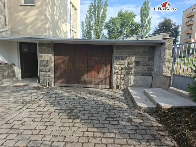 Pronájem garáže, Kolín, Ovčárecká, 25 m2