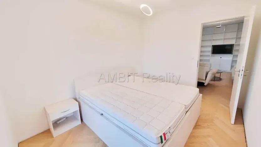 Pronájem bytu 4+kk, Praha - Žižkov, Kališnická, 99 m2