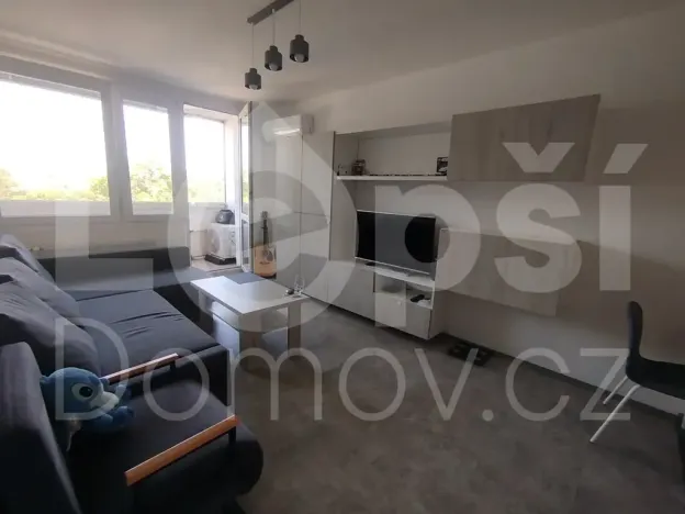 Prodej bytu 2+kk, Praha - Karlín, U Sluncové, 50 m2
