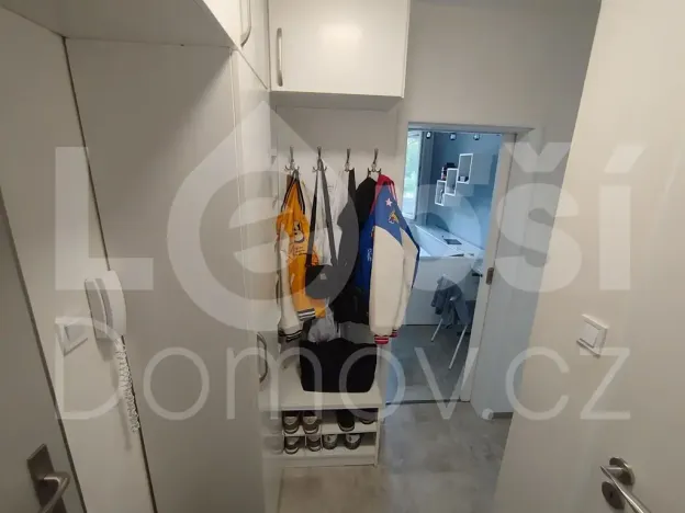 Prodej bytu 2+kk, Praha - Karlín, U Sluncové, 50 m2