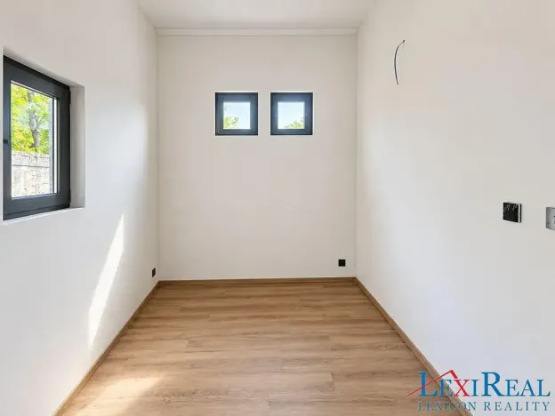 Prodej mobilheimu, Praha - Holešovice, Sanderova, 126 m2