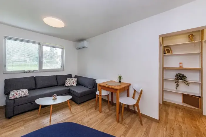 Pronájem bytu 1+kk, Měchenice, Vltavská, 29 m2