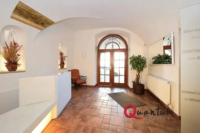 Pronájem kanceláře, Praha - Hradčany, Loretánské náměstí, 28 m2