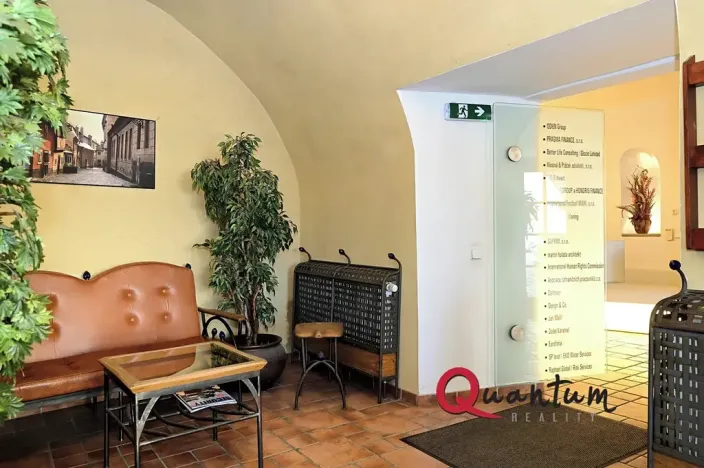 Pronájem kanceláře, Praha - Hradčany, Loretánské náměstí, 28 m2