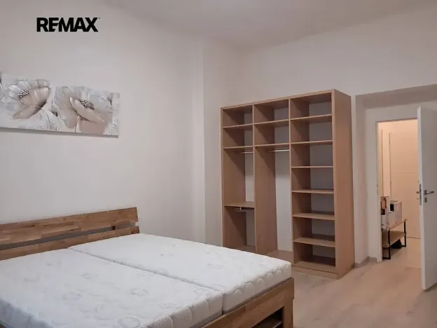 Pronájem bytu 3+kk, Praha - Žižkov, Hartigova, 65 m2