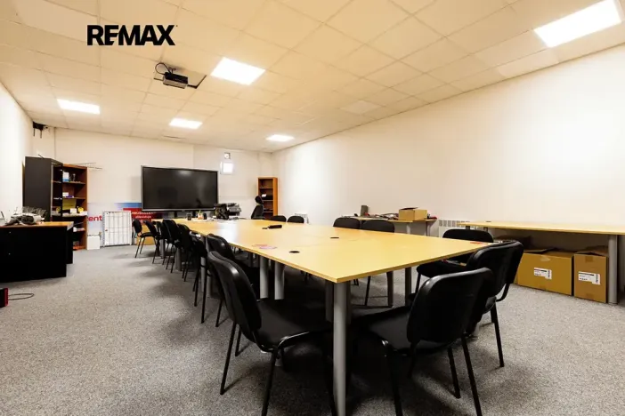 Prodej skladu, Hořovice, nábřeží Hynka Šlosara, 4000 m2