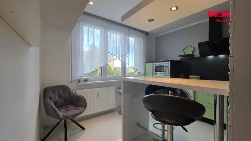 Pronájem bytu 1+1, Karlovy Vary - Rybáře, Sibiřská, 37 m2