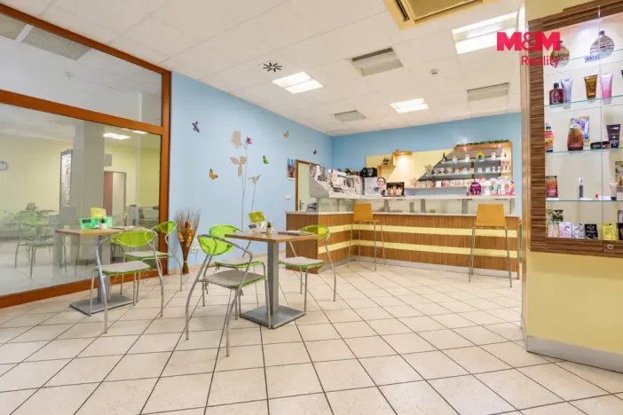 Prodej obchodního prostoru, Otrokovice, Tylova, 750 m2