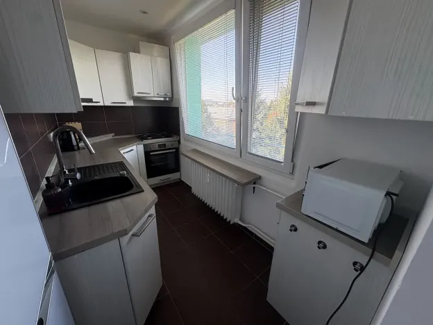Pronájem bytu 3+1, Jičín, Nám. V. Čtvrtka, 68 m2