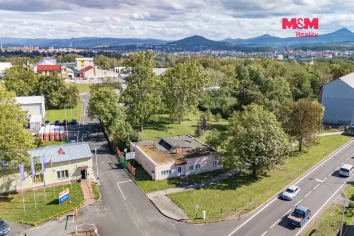 Prodej obchodního prostoru, Dubí, 202 m2