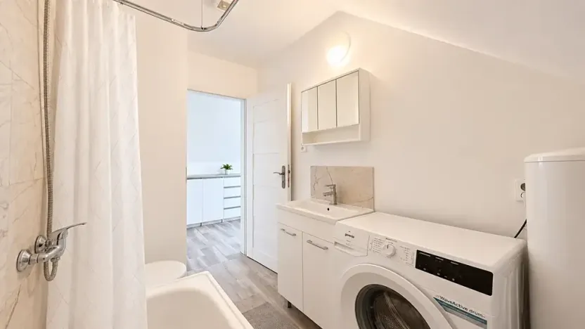 Pronájem bytu 2+kk, Bříství, 45 m2