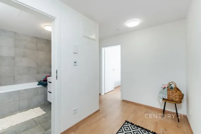 Pronájem bytu 2+kk, Praha - Hostivař, 47 m2