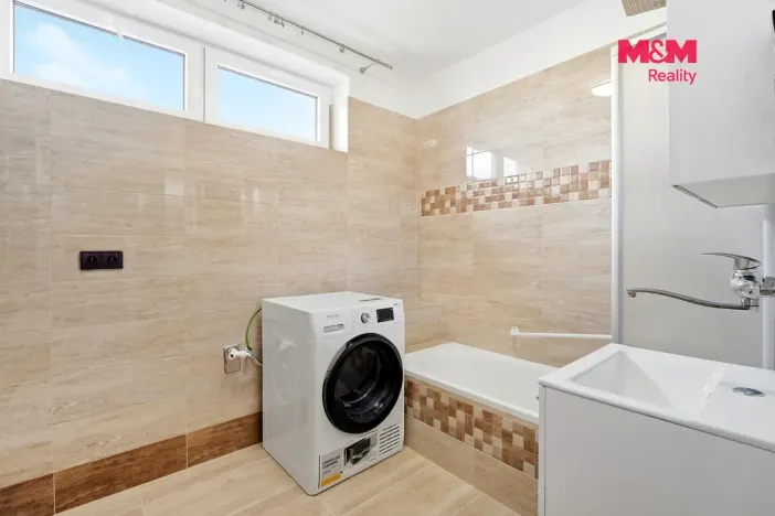 Prodej rodinného domu, Bělá pod Bezdězem, Družební, 150 m2
