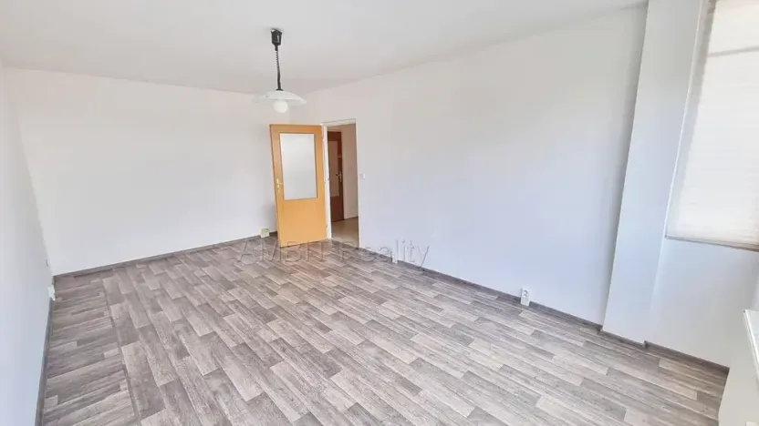 Pronájem bytu 1+1, Praha - Troja, Olštýnská, 37 m2