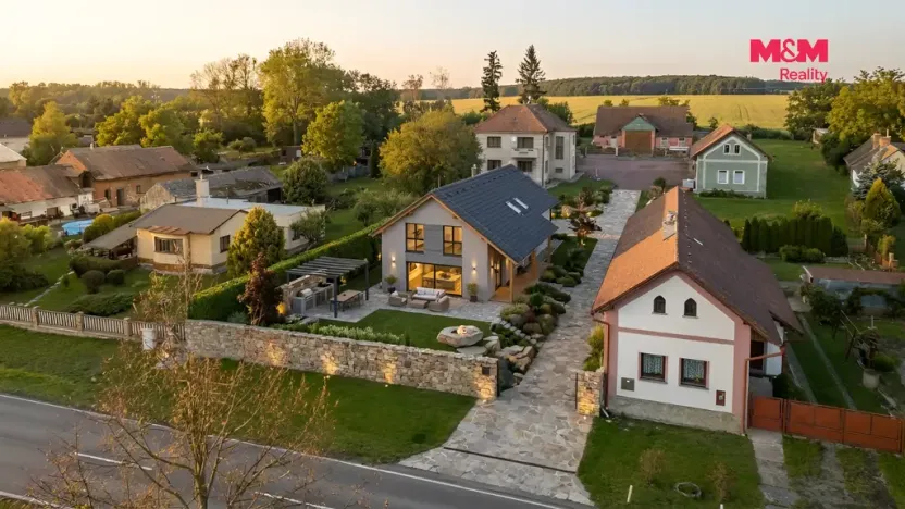 Prodej pozemku pro bydlení, Nechanice - Staré Nechanice, 778 m2