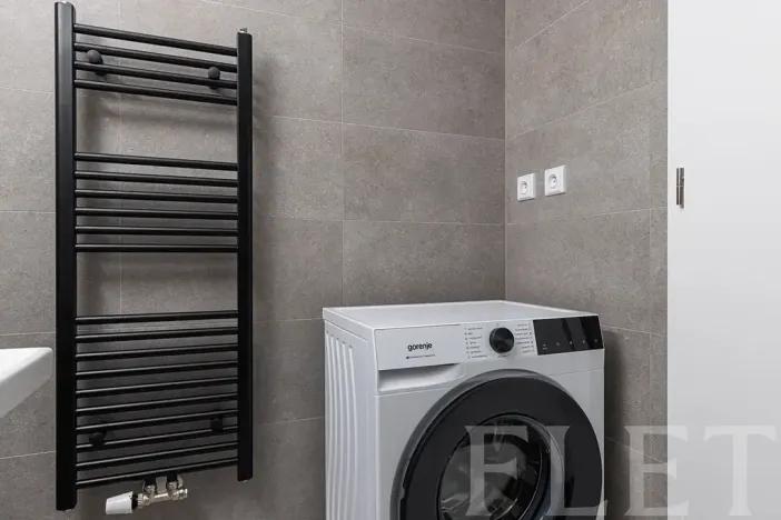 Pronájem bytu 2+kk, Praha - Karlín, Křižíkova, 49 m2