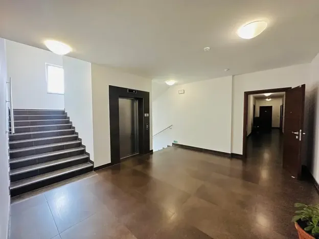 Prodej bytu 3+kk, Karlovy Vary, Chebská, 67 m2