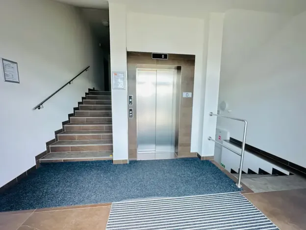 Prodej bytu 3+kk, Karlovy Vary, Chebská, 67 m2
