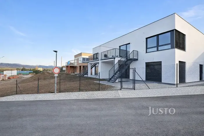Prodej bytu 4+kk, Písek, Dolní, 99 m2